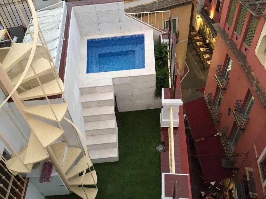 Atico Con Piscina Junto Catedral De Sevilla Eksteriør bilde