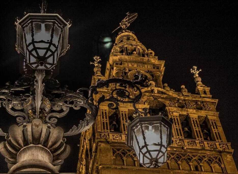 Atico Con Piscina Junto Catedral De Sevilla Eksteriør bilde